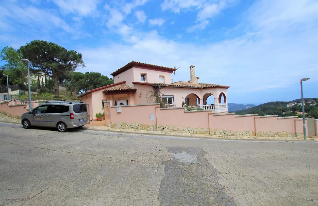 -Tancat- V&V Lloret- Villa Christine-1