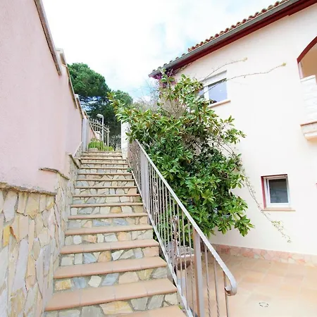 -Tancat- V&V Lloret- Villa Christine-2